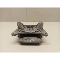 Опора КПП Mercedes Benz W205 2014 2052402500