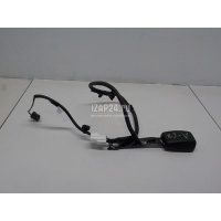 Ответная часть ремня безопасности Toyota Highlander III (2013 - 2019) 732300E090C0