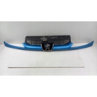 Peugeot 206 решетка радиатора