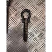 Мерседес w169 w245 а класса ухо для буксировки a1685830715