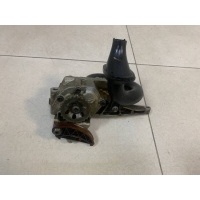 Насос масляный Mercedes-Benz Mercedes-Benz ML-Class (W164) 2005-2011 A2721800701