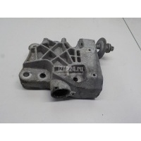 Кронштейн двигателя правый Land Rover Discovery Sport 2014 LR072044
