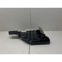 Кронштейн фар правый Land Rover Discovery Sport 2014 LR066964