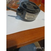 Подушка крепления двигателя левая NISSAN Bluebird 1985 – 1990 VIII 1985 1132005E03