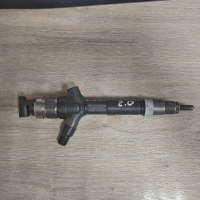 Форсунка топливная Toyota Avensis II (T250) 2003 - 2006 2005 236700G010, 23670-0G010