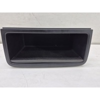 бардачок Volkswagen Touareg 2 7P6863092