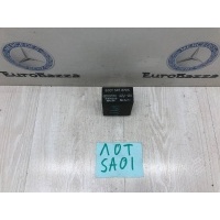 Реле бензонасоса Mercedes W123 Mercedes W123 E 1976-1985 A0015456705