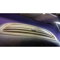 Решетка радиатора Kia Carnival 1 2004