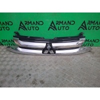 решетка радиатора Mitsubishi Outlander 3 2015-2018 7450A967, 7450A992, 7