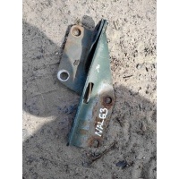 Петля капота Nissan Almera N15 1995