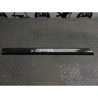 Молдинг двери Mercedes C/W202 1993-2001 A2026900662