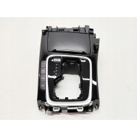 Kia xceed iii рамка туннель среднего пепельницу 93300 - j7bd0 84631 - j7900