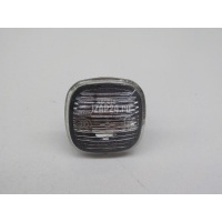 Повторитель на крыло белый VAG Octavia (A4 1U-) (2000 - 2011) 1U0949127B