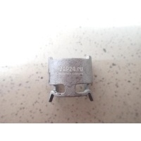 Крепеж форсунки VAG A6 [C6,4F] (2004 - 2011) 06D133036K