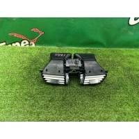 Дефлектор салона центральный Mercedes-Benz E W212 2013 A2128303154