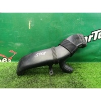 Патрубки воздушного фильтра BMW X5 E70 2008 13717548890