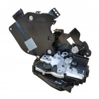 Land rover oe lr078748 замок дверь tylnych л