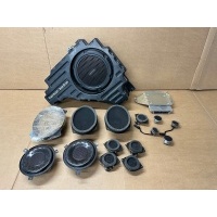 Джип гранд cherokee wk2 комплект динамиков усилитель harman kardon
