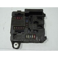 Блок предохранителей renault oe 8200306033a