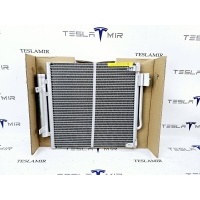 Радиатор кондиционера правый Tesla Model S 2019 6007613-00