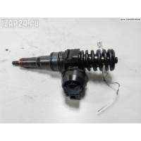 Форсунка топливная Volkswagen Passat B6 2007 038130073bq