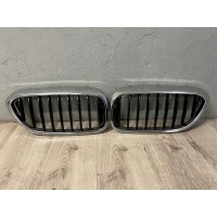 BMW 5 G30 G31 NERKA GRILL LEWY PRAWY 9626587 9626586