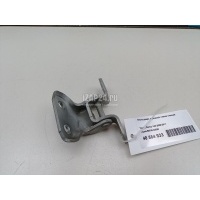 Петля двери передней левой нижняя Toyota Camry V30 (2001 - 2006) 6874033020