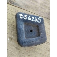 Отбойник капота Volkswagen Passat B5 1999 3B0823434c
