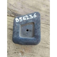 Отбойник капота Volkswagen Passat B5 1999 3B0823433c