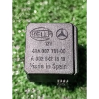 реле Mercedes-Benz C-Class W203 2001 a0025421319, 4ra00779100