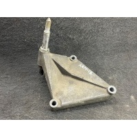 Кронштейн КПП Renault Megane 1 2001 7700832251