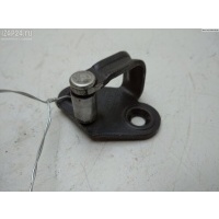 Ответная часть (скоба) замка двери Volkswagen Transporter T4 2002 701837767