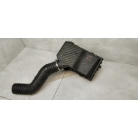 Корпус воздушного фильтра Volkswagen Passat B3 1992