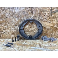 колодки ручника Audi Q7 4L 2010 7L0698525
