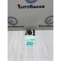 Крепеж радиатора Mercedes W211 Mercedes W211 E 2002-2009 N910142008001