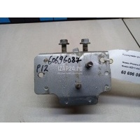Кронштейн усилителя переднего бампера левый Nissan Almera N16 (2000 - 2006) 62211AU300