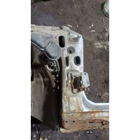 Петля двери передней левой Volkswagen Passat B5 2001