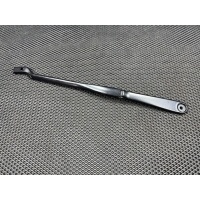 Щеткодержатель (поводок стеклоочистителя, дворник) BMW 7 G11/G12 2018 61617357303