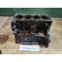 Блок цилиндров Volkswagen Golf 1K1 2010 03C103011AR