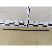 Накладка стекла заднего правого RENAULT Megane II 2002-2009 8200121016