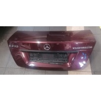 Мерседес w204 2008 год седан крышка багажника багажника c544 голая