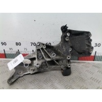Кронштейн генератора Renault Megane 1 (1995-2003) 2001 7700274249,688301819R