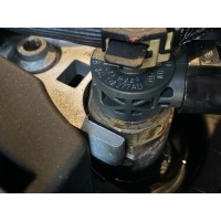 Форсунка Volkswagen Passat 2016 04L130277AD