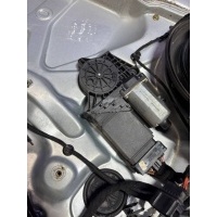 Моторчик стеклоподъемника передний правый Volkswagen Passat B5 2001
