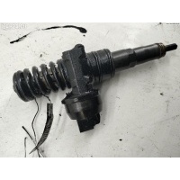Форсунка топливная Volkswagen Touran 2003 038130073BN
