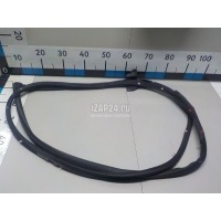 Уплотнитель двери Toyota Land Cruiser (200) 2008 6786260150