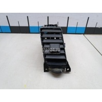 Дефлектор воздушный Nissan Primera P12E (2002 - 2007) 68751AV900