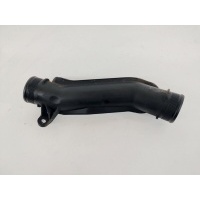 Патрубок интеркулера Volkswagen Touareg 2 NF 7P0145795