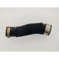 Патрубок интеркулера Volkswagen Touareg 2 NF 7P0145943