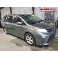 Toyota сиенна 2019 toyota сиенна le